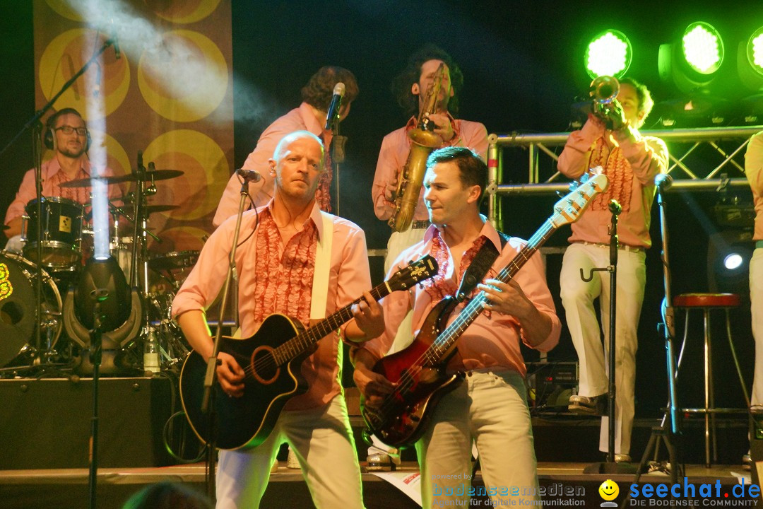 Benefizkonzert: Glasperlenspiel und Papis Pumpels: Stockach, 23.12.2014