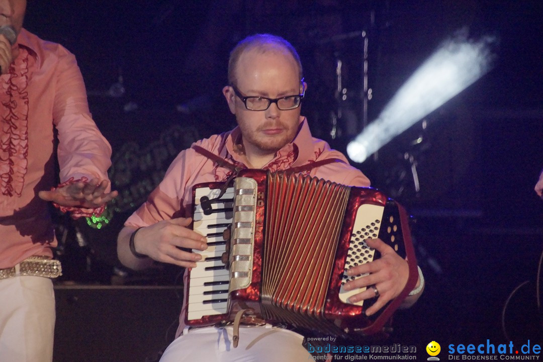 Benefizkonzert: Glasperlenspiel und Papis Pumpels: Stockach, 23.12.2014