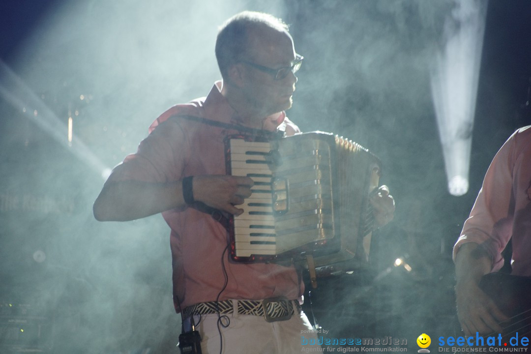 Benefizkonzert: Glasperlenspiel und Papis Pumpels: Stockach, 23.12.2014