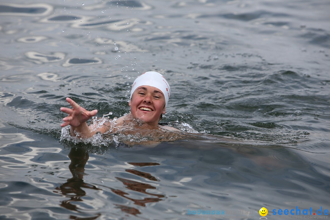 Svenja Holzinger durchquert den Bodensee: Friedrichshafen, 24.05.2015