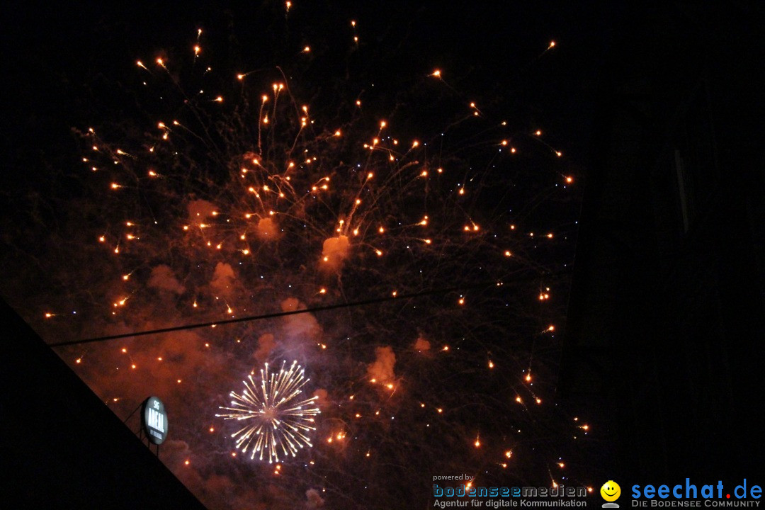 Feuerwerk am Himmel in Neuhausen am Rheinfall, 31.07.2017