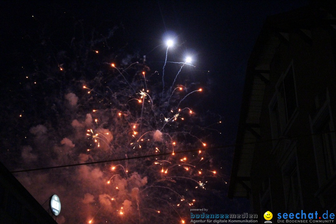 Feuerwerk am Himmel in Neuhausen am Rheinfall, 31.07.2017