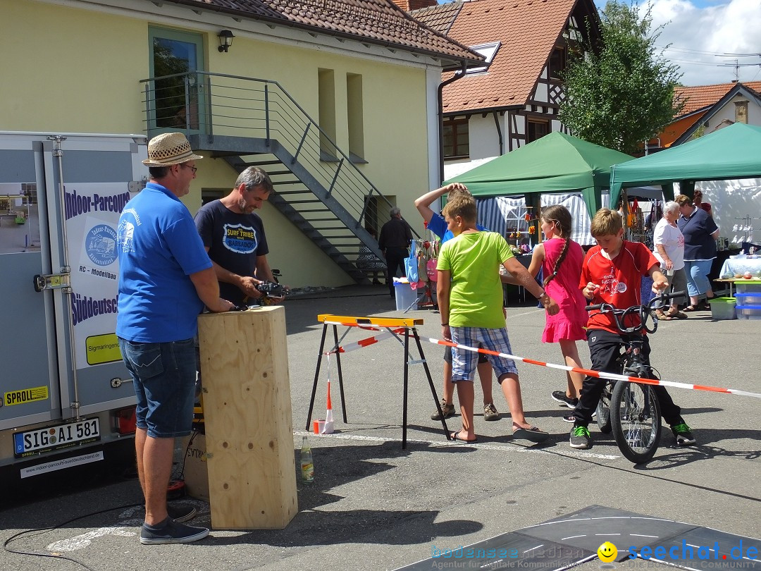 Handwerkermarkt mit Human-Soccer: Oggelshausen, 05.08.2017