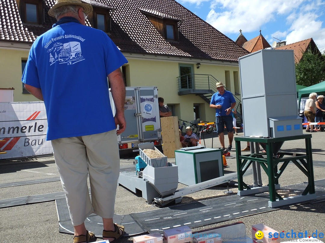 Handwerkermarkt mit Human-Soccer: Oggelshausen, 05.08.2017