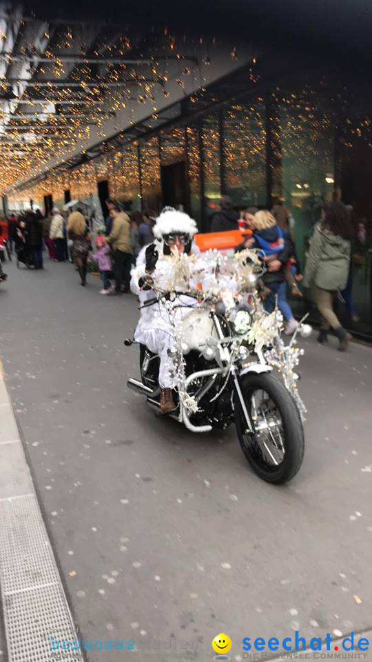 St. Nikolaus und Coca-Cola-Weihnachtstruck: Zuerich, 3.12.2017