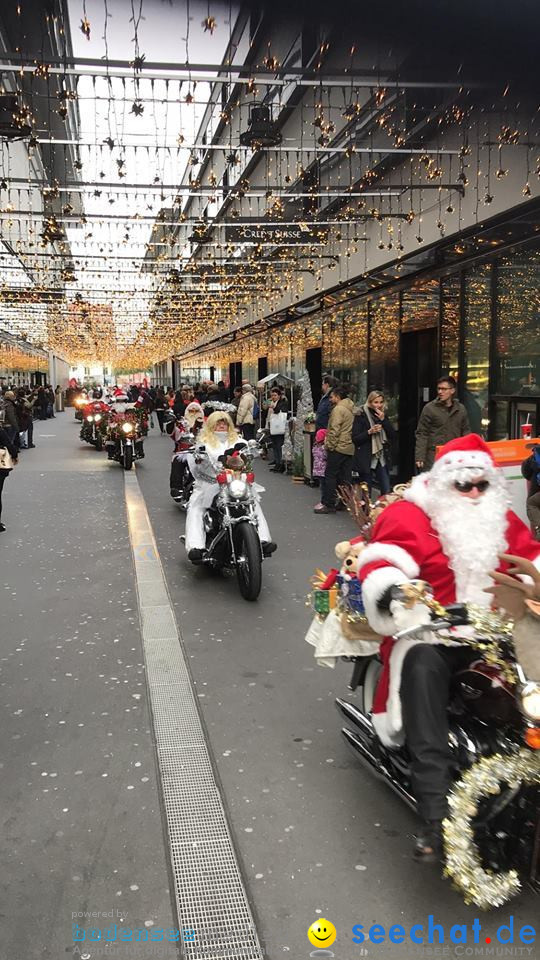 St. Nikolaus und Coca-Cola-Weihnachtstruck: Zuerich, 3.12.2017