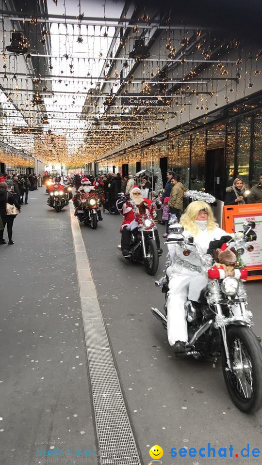 St. Nikolaus und Coca-Cola-Weihnachtstruck: Zuerich, 3.12.2017