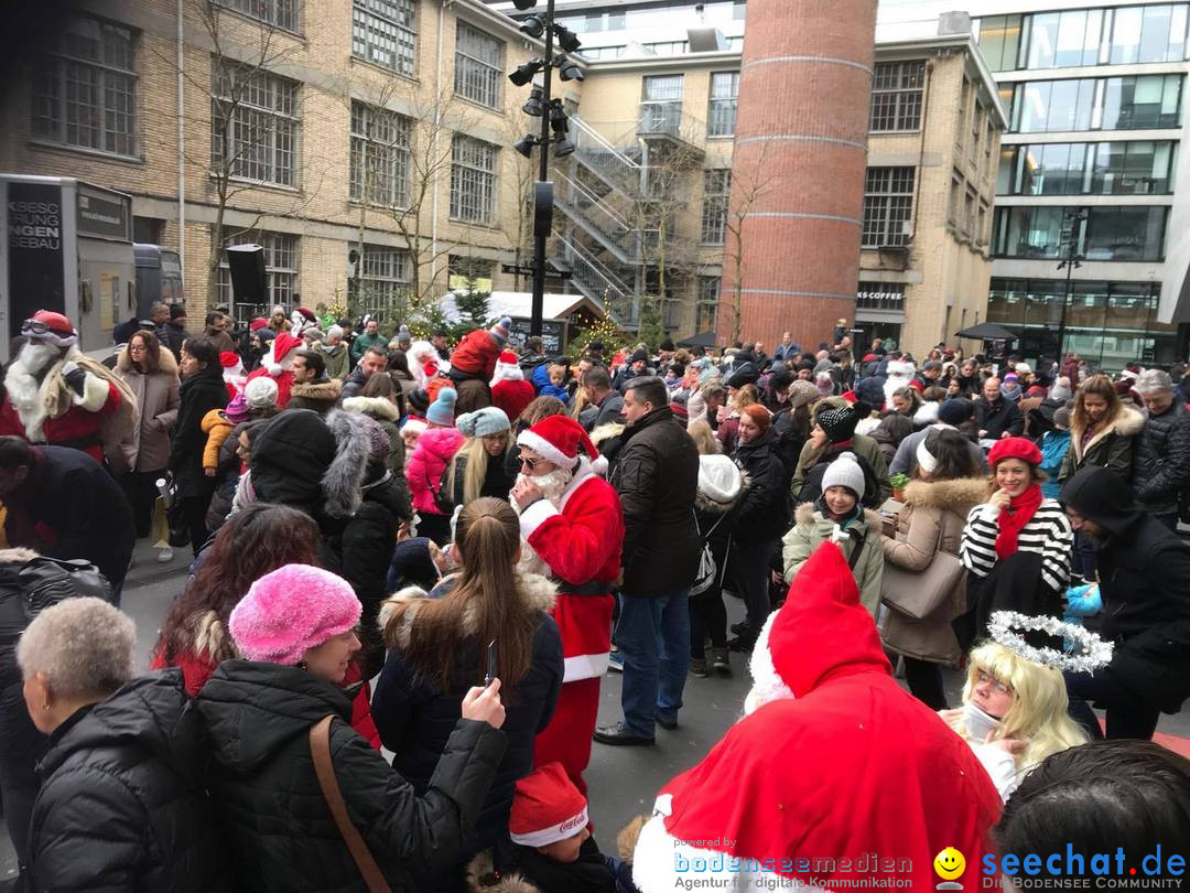 St. Nikolaus und Coca-Cola-Weihnachtstruck: Zuerich, 3.12.2017