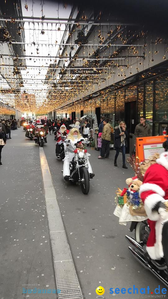 St. Nikolaus und Coca-Cola-Weihnachtstruck: Zuerich, 3.12.2017