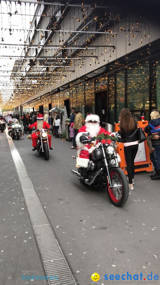 St. Nikolaus und Coca-Cola-Weihnachtstruck: Zuerich, 3.12.2017