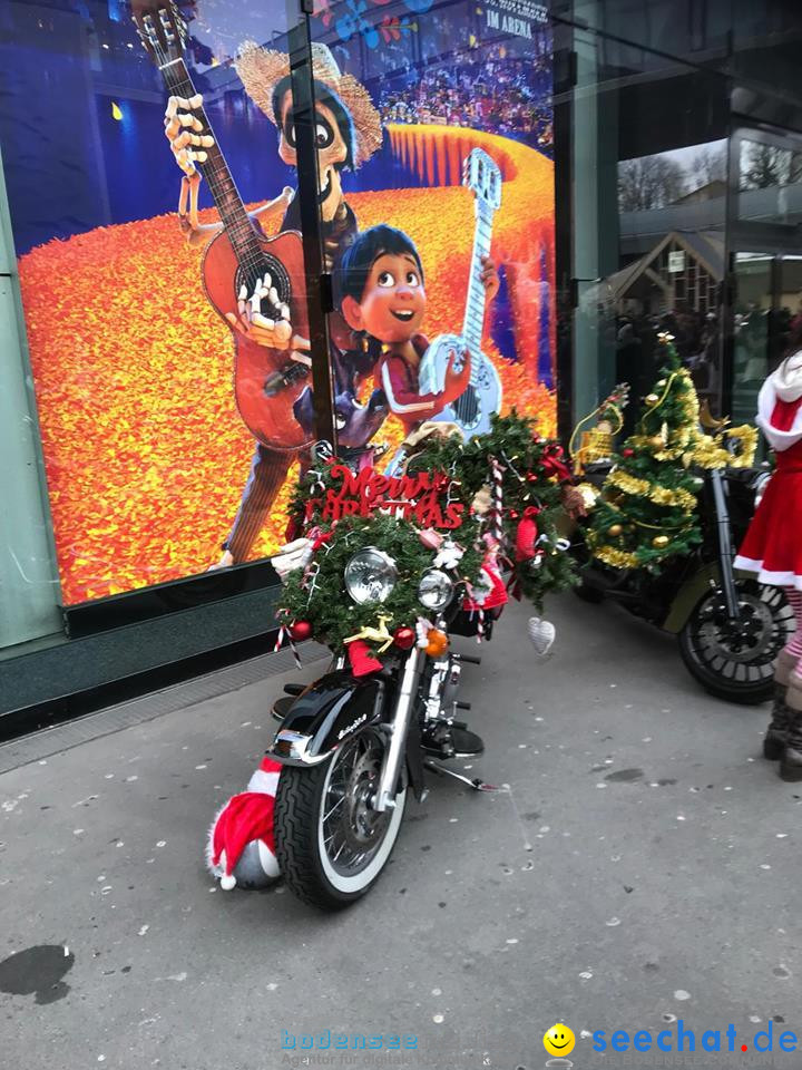 St. Nikolaus und Coca-Cola-Weihnachtstruck: Zuerich, 3.12.2017