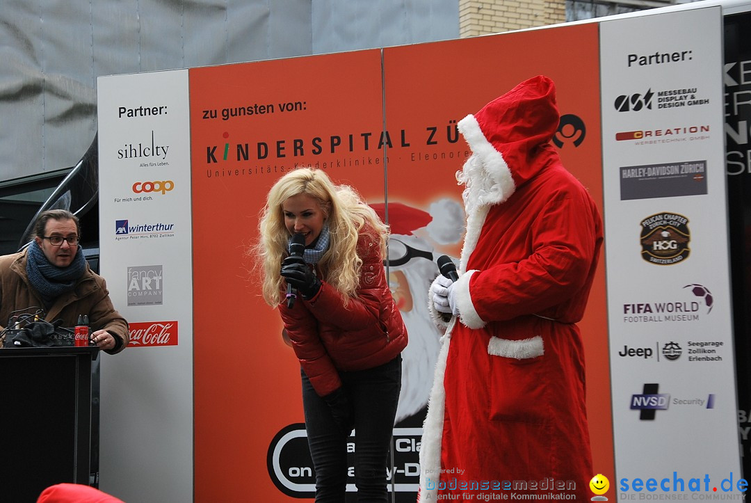 St. Nikolaus und Coca-Cola-Weihnachtstruck: Zuerich, 3.12.2017