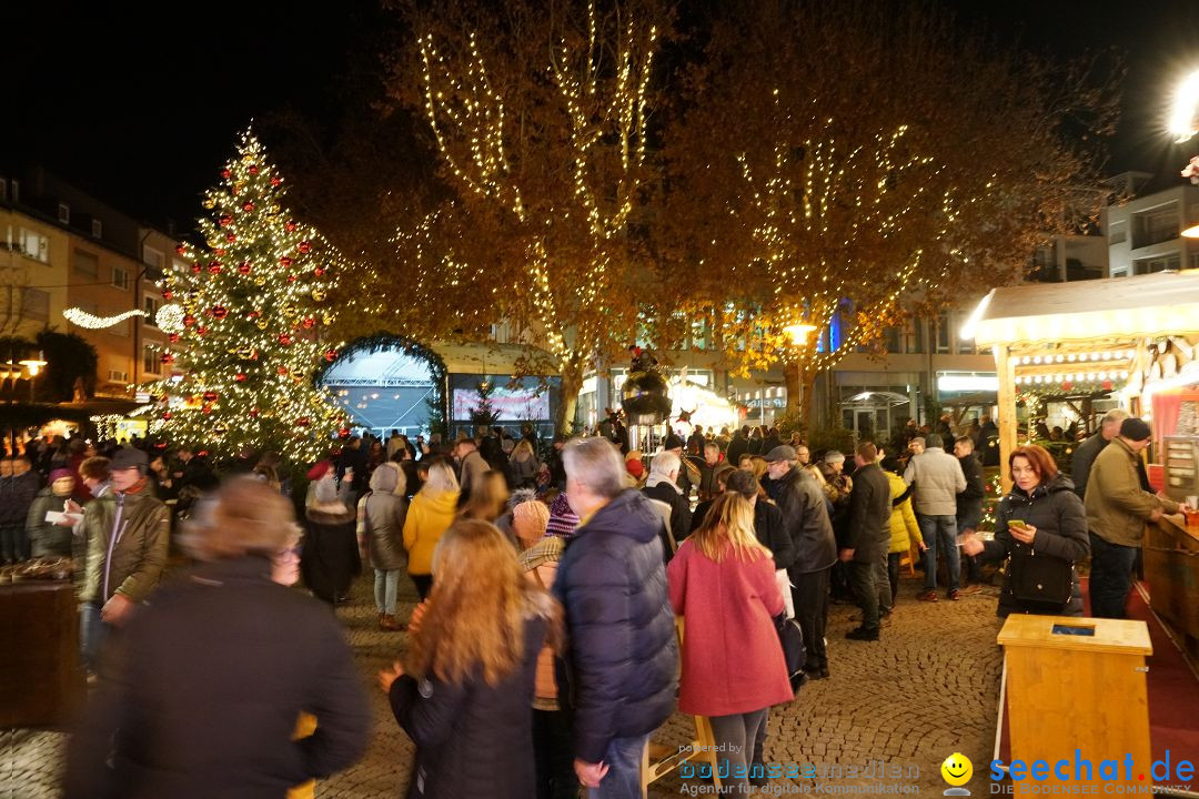 Weihnachtsmarkt mit Eisbahn: Friedrichshafen am Bodensee, 01.12.2018