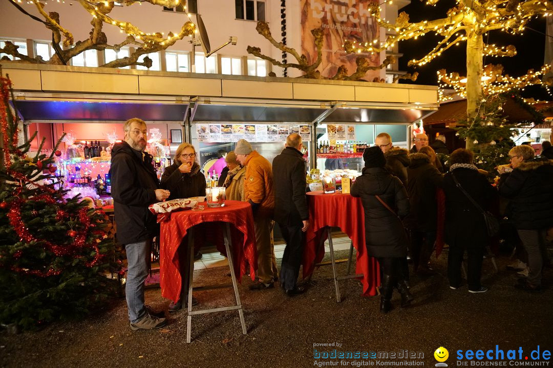 Weihnachtsmarkt mit Eisbahn: Friedrichshafen am Bodensee, 01.12.2018