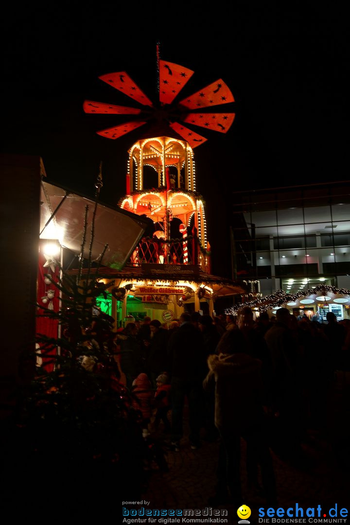 Weihnachtsmarkt mit Eisbahn: Friedrichshafen am Bodensee, 01.12.2018