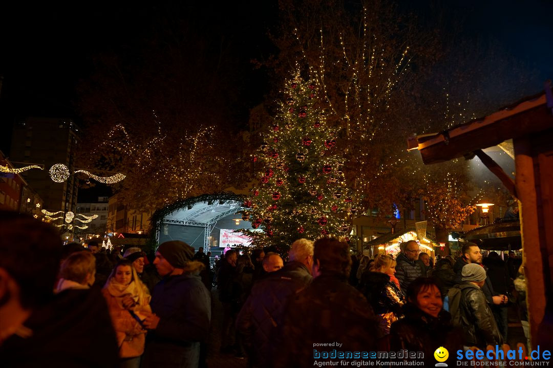 Weihnachtsmarkt mit Eisbahn: Friedrichshafen am Bodensee, 01.12.2018