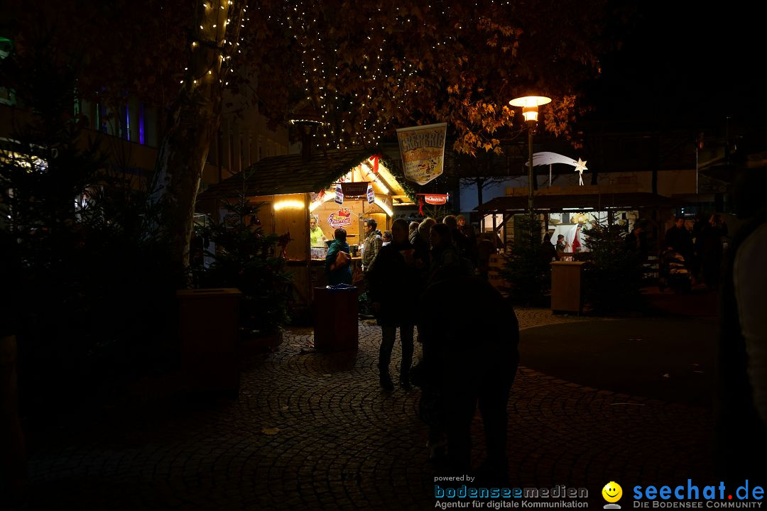 Weihnachtsmarkt mit Eisbahn: Friedrichshafen am Bodensee, 01.12.2018