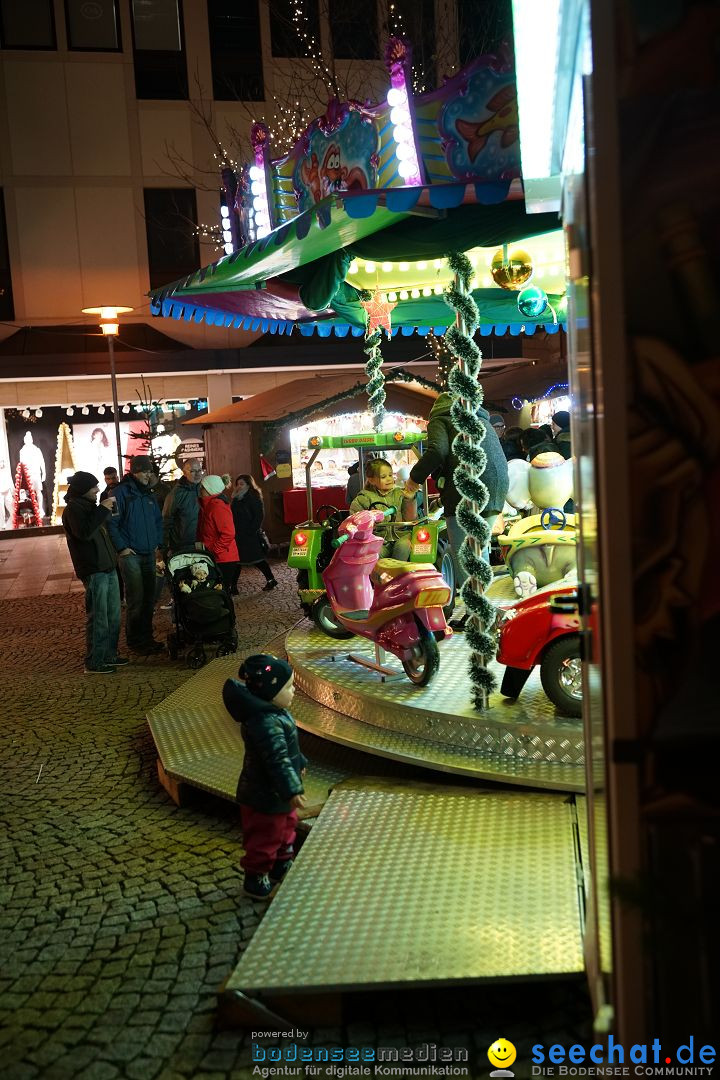 Weihnachtsmarkt mit Eisbahn: Friedrichshafen am Bodensee, 01.12.2018