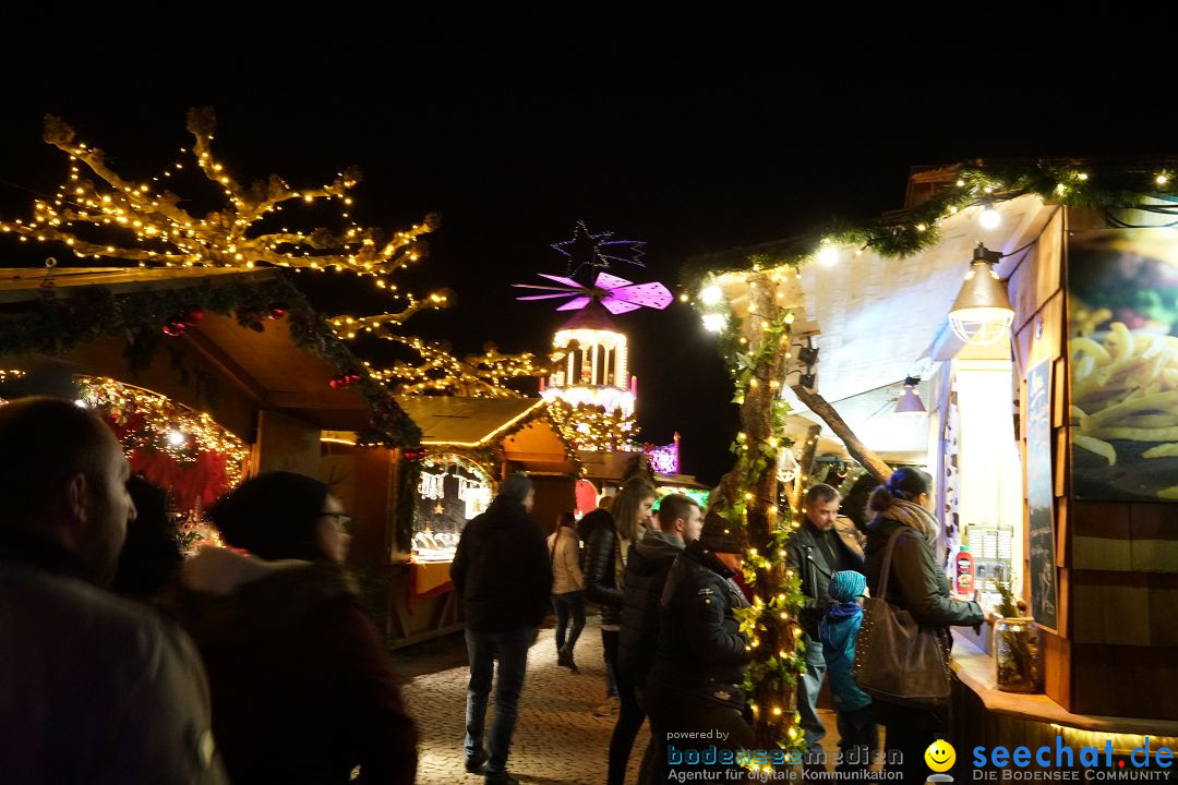 Weihnachtsmarkt mit Eisbahn: Friedrichshafen am Bodensee, 01.12.2018