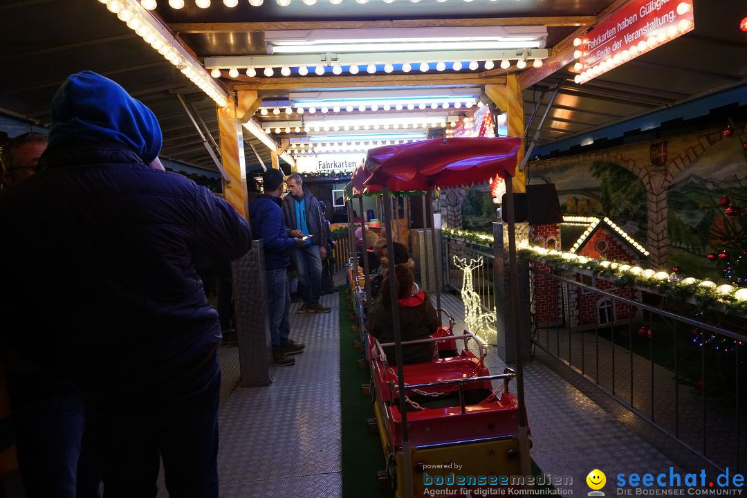 Weihnachtsmarkt mit Eisbahn: Friedrichshafen am Bodensee, 01.12.2018