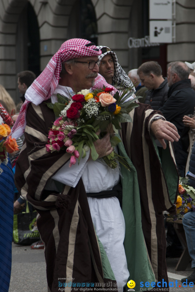 Sechselaeuten Kinderumzug - Fruehlingsfest: Zuerich, 08.04.2019