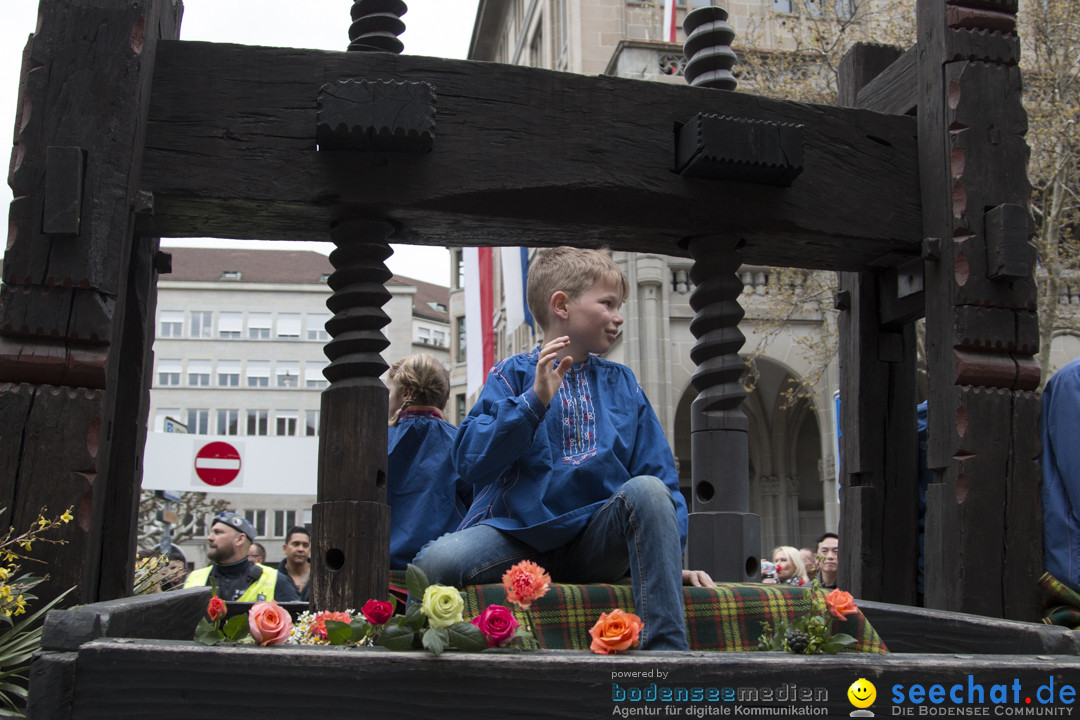 Sechselaeuten Kinderumzug - Fruehlingsfest: Zuerich, 08.04.2019