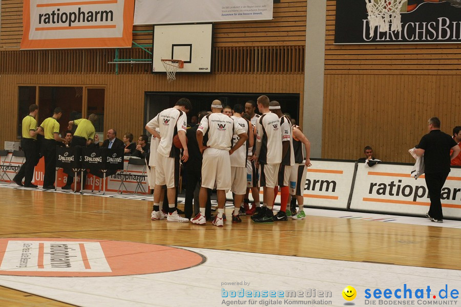 Basketball Bundesliga: ULM - BREMERHAVEN: Ulm, 27.02.2010