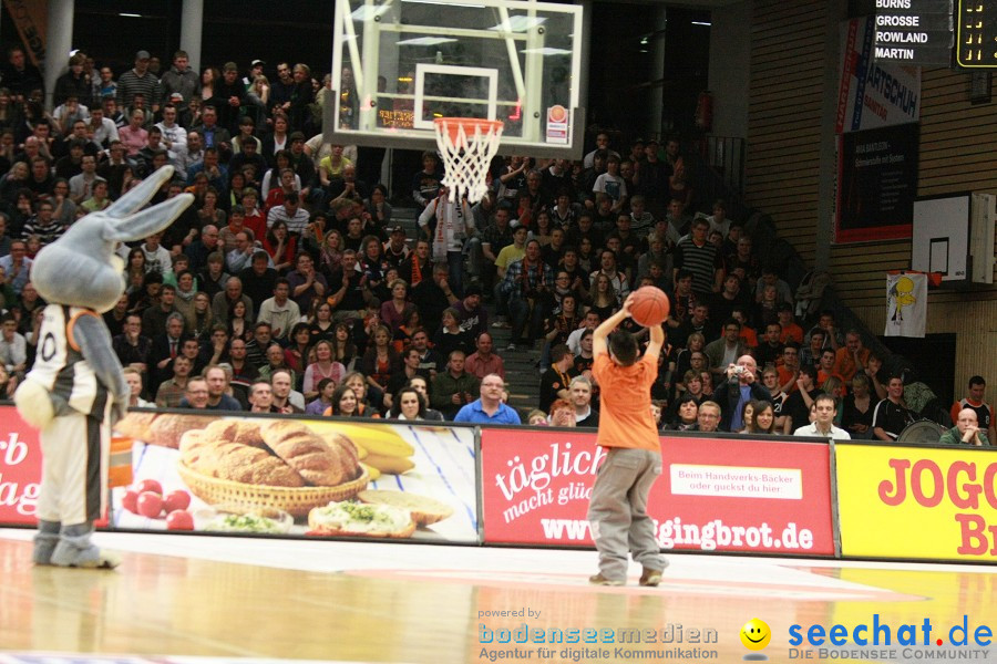 Basketball Bundesliga: ULM - BREMERHAVEN: Ulm, 27.02.2010