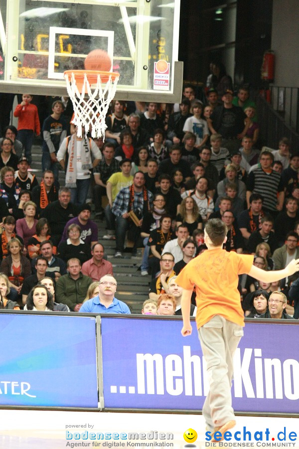 Basketball Bundesliga: ULM - BREMERHAVEN: Ulm, 27.02.2010