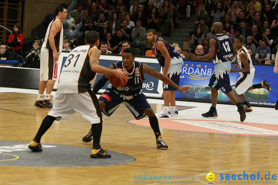 Basketball Bundesliga: ULM - BREMERHAVEN: Ulm, 27.02.2010