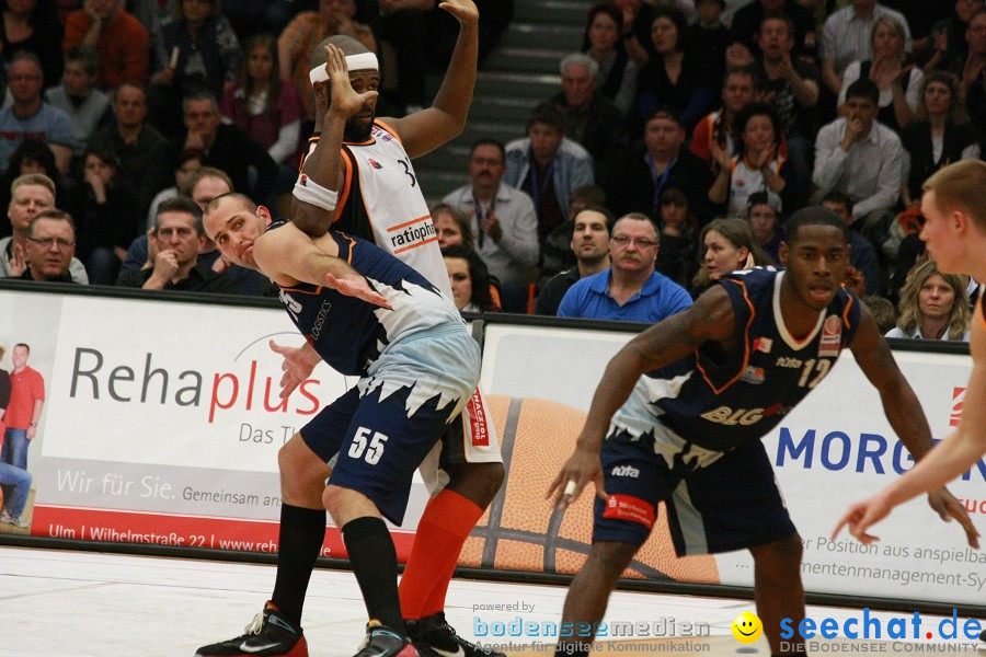 Basketball Bundesliga: ULM - BREMERHAVEN: Ulm, 27.02.2010