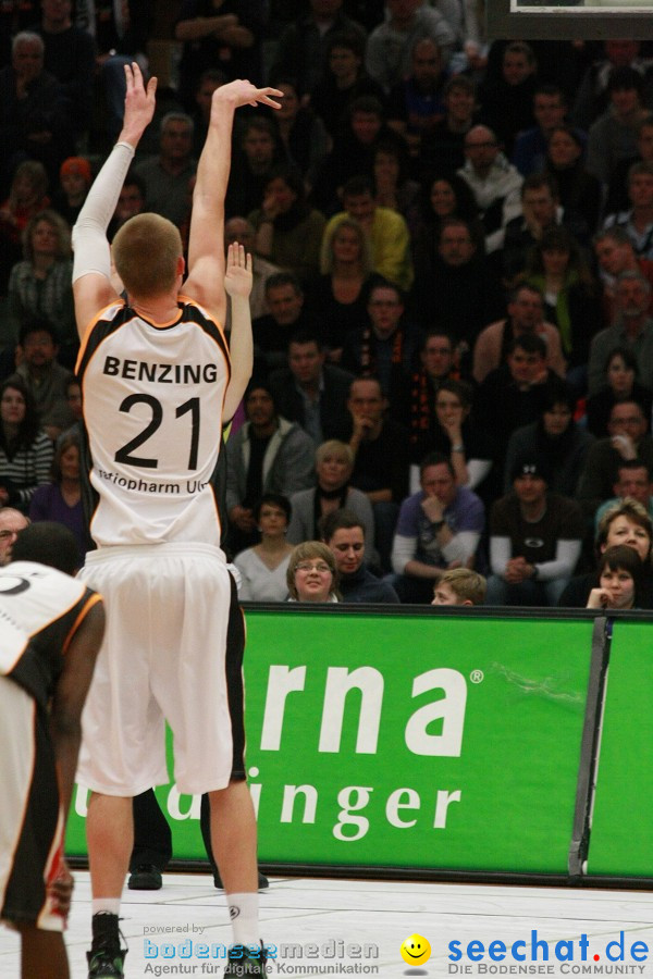 Basketball Bundesliga: ULM - BREMERHAVEN: Ulm, 27.02.2010