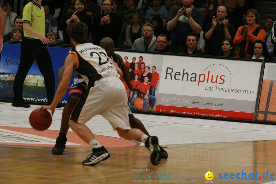 Basketball Bundesliga: ULM - BREMERHAVEN: Ulm, 27.02.2010