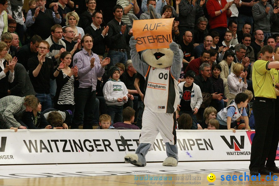 Basketball Bundesliga: ULM - BREMERHAVEN: Ulm, 27.02.2010