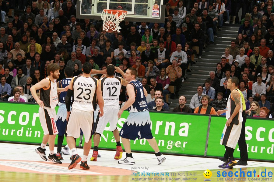 Basketball Bundesliga: ULM - BREMERHAVEN: Ulm, 27.02.2010