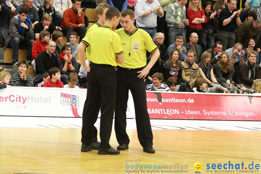 Basketball Bundesliga: ULM - BREMERHAVEN: Ulm, 27.02.2010