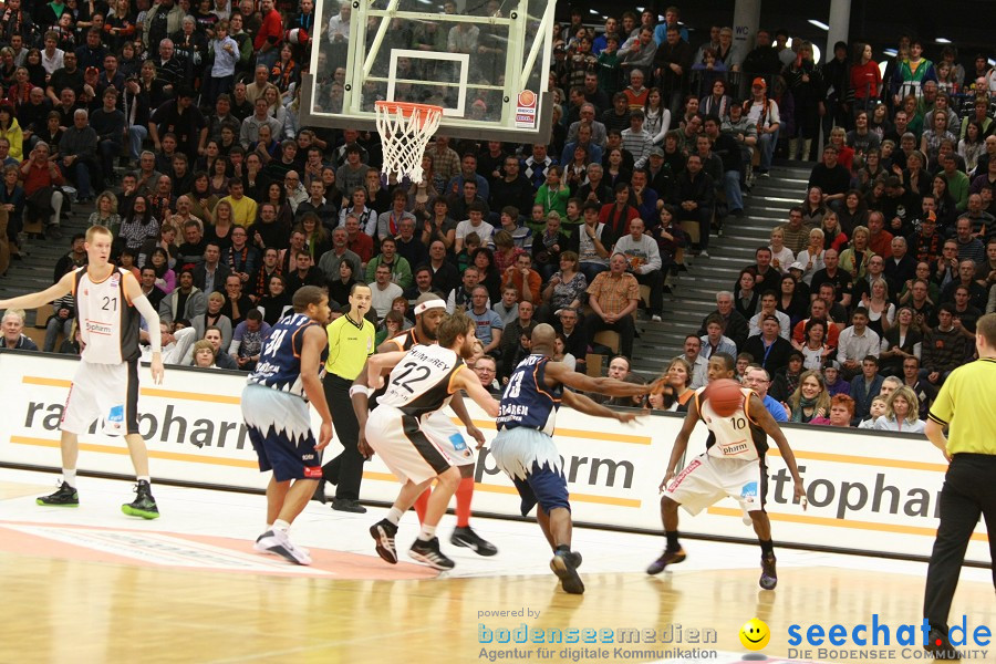 Basketball Bundesliga: ULM - BREMERHAVEN: Ulm, 27.02.2010