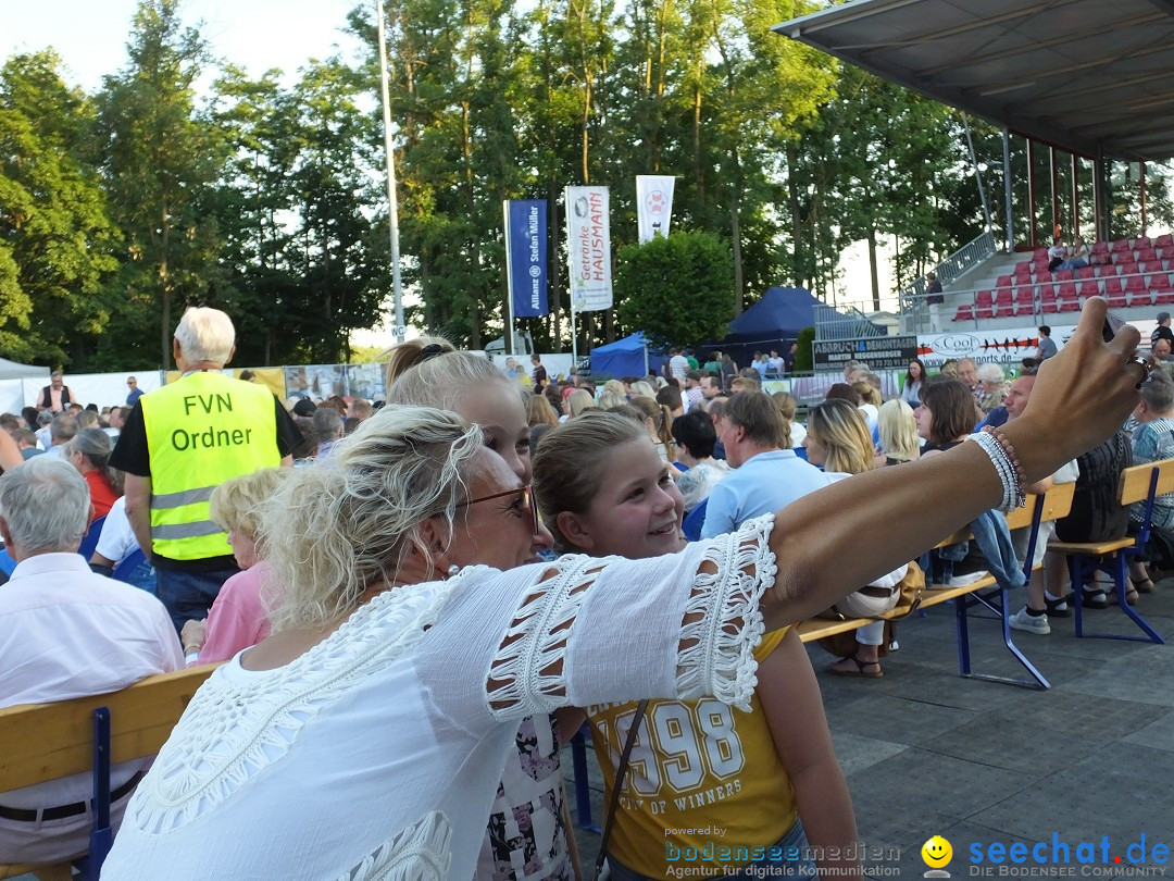 Waldstadion Open Air - Wommy Wonder, Peter Valance: Neufra, 04.07.2019