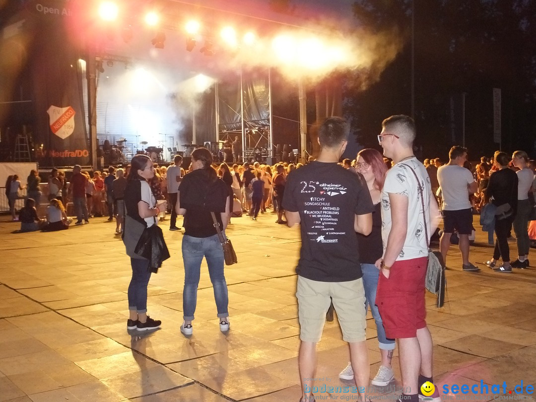 Waldstadion Open Air mit Lea und Mike Singer: Neufra, 05.07.2019