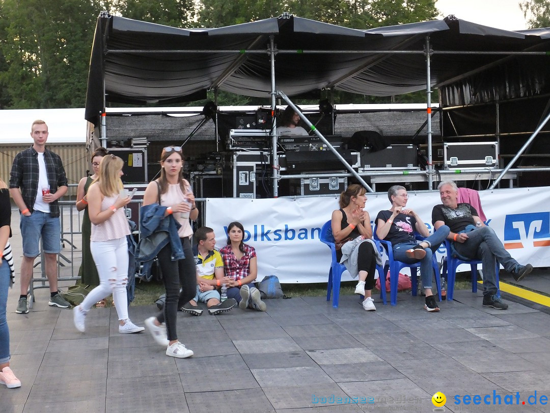 Waldstadion Open Air mit Lea und Mike Singer: Neufra, 05.07.2019