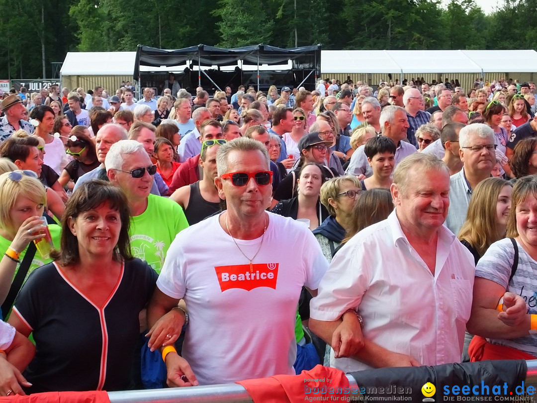 Waldstadion Open Air mit Beatrice Egli und Francine Jordi: Neufra, 06.07.20