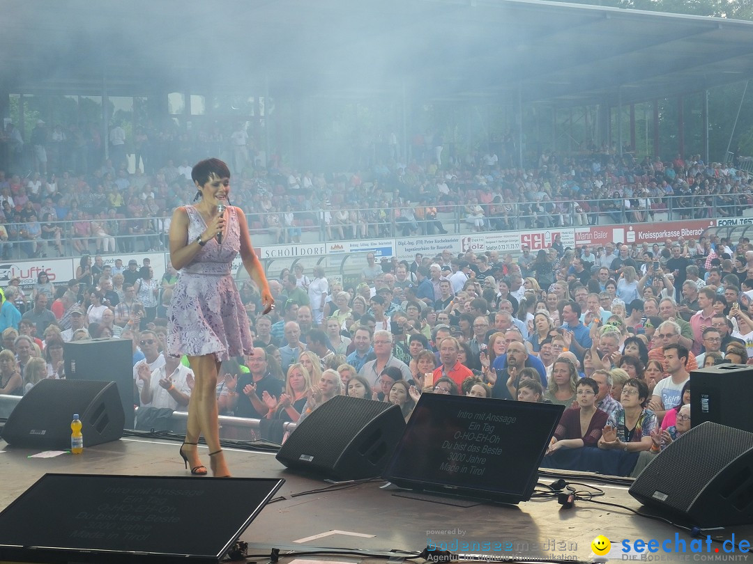 Waldstadion Open Air mit Beatrice Egli und Francine Jordi: Neufra, 06.07.20