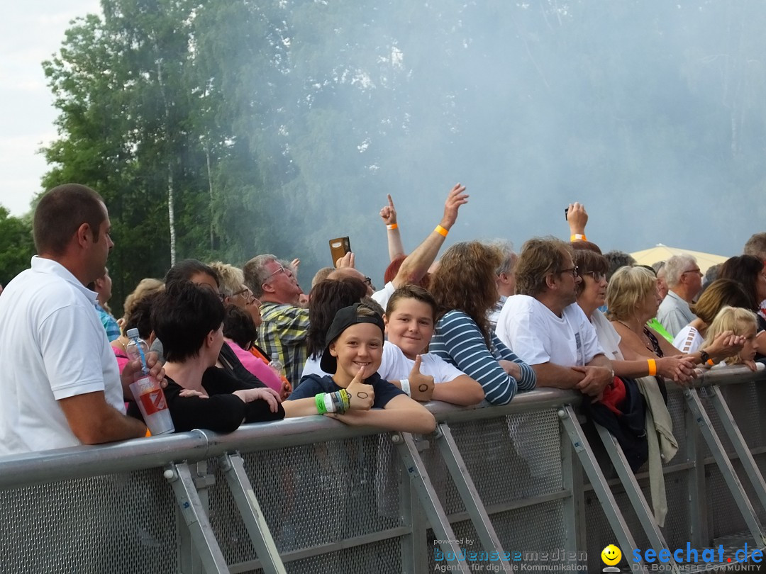 Waldstadion Open Air mit Beatrice Egli und Francine Jordi: Neufra, 06.07.20