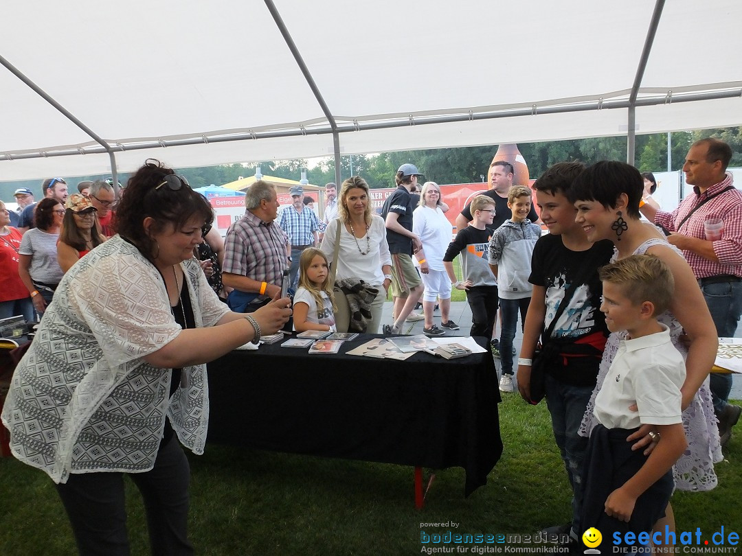 Waldstadion Open Air mit Beatrice Egli und Francine Jordi: Neufra, 06.07.20