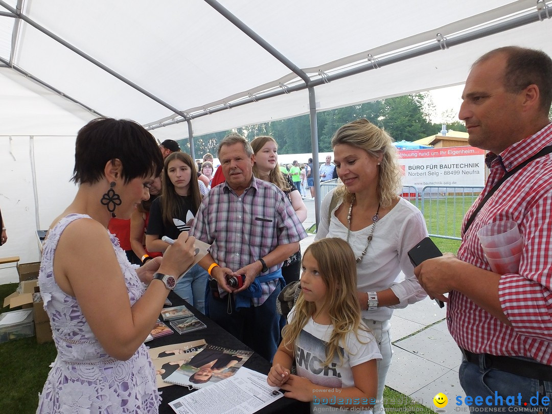 Waldstadion Open Air mit Beatrice Egli und Francine Jordi: Neufra, 06.07.20