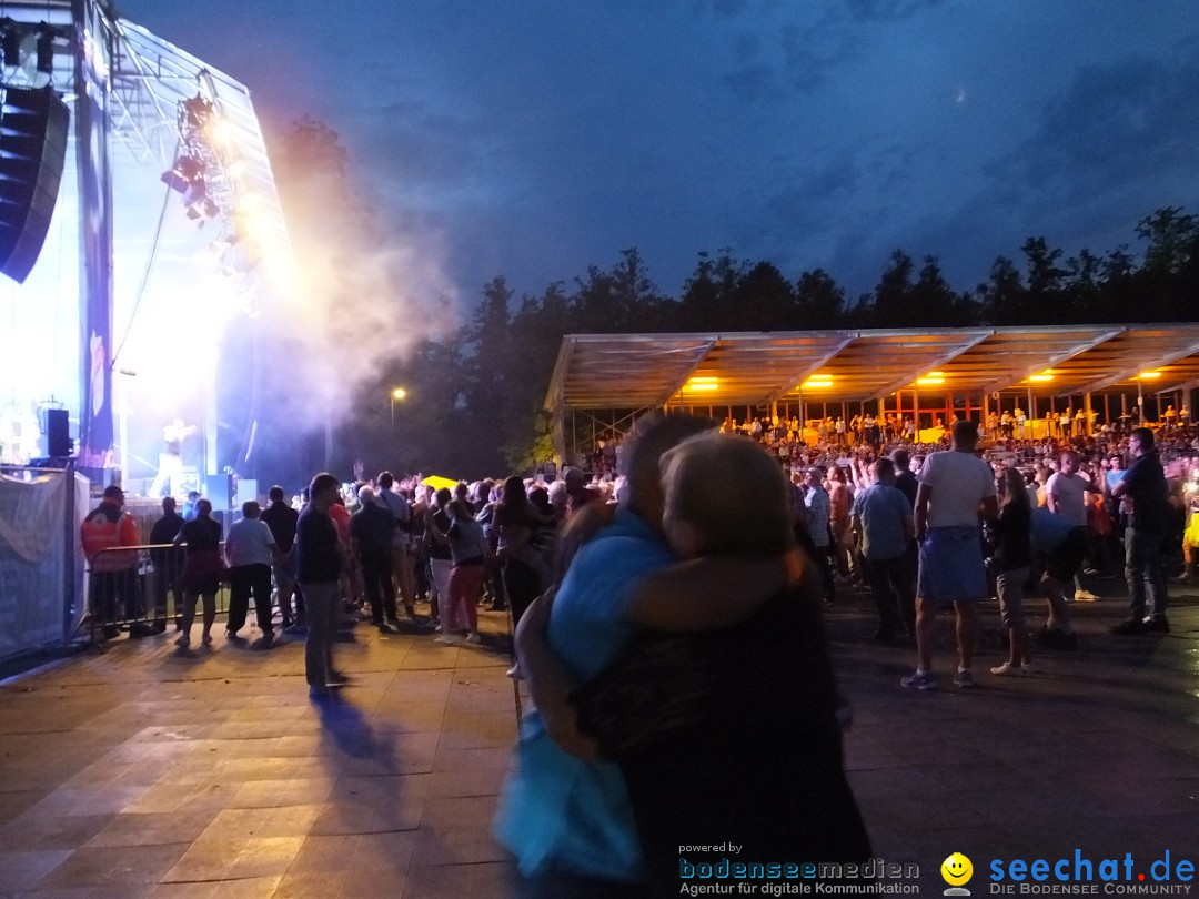 Waldstadion Open Air mit Beatrice Egli und Francine Jordi: Neufra, 06.07.20