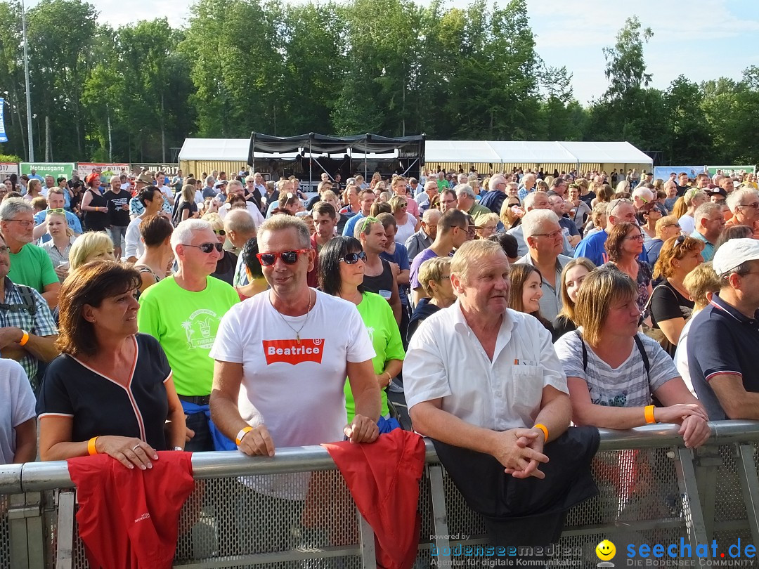 Waldstadion Open Air mit Beatrice Egli und Francine Jordi: Neufra, 06.07.20