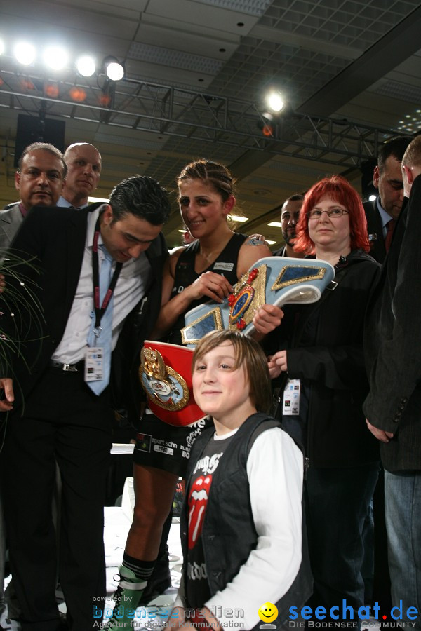 WM Boxkampf: Rola El Halabi vs. Mia St John: Ulm, 20.03.2010