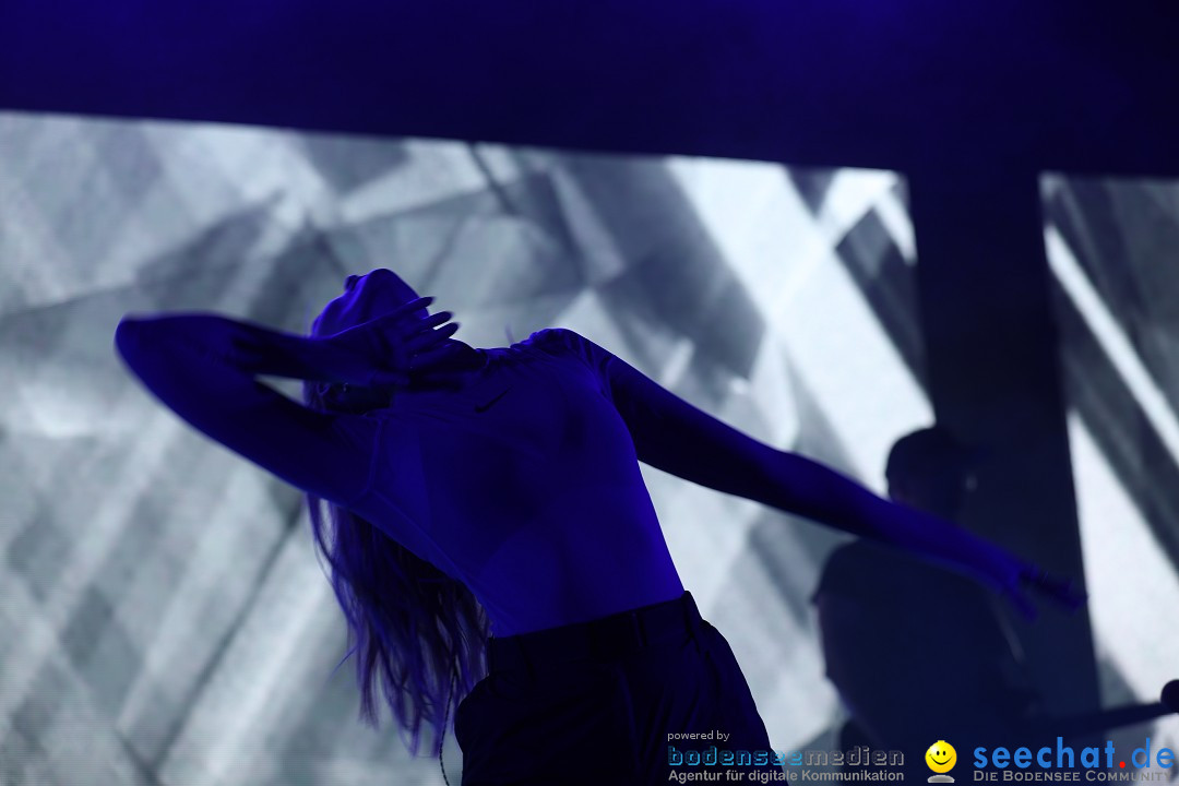 Glasperlenspiel Licht und Schatten Tour, Oberschwabenhalle: Ravensburg, 29.