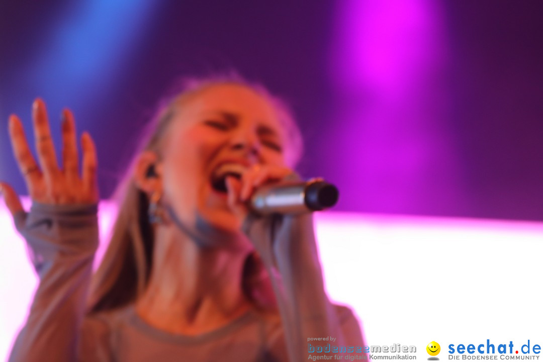 Glasperlenspiel Licht und Schatten Tour, Oberschwabenhalle: Ravensburg, 29.